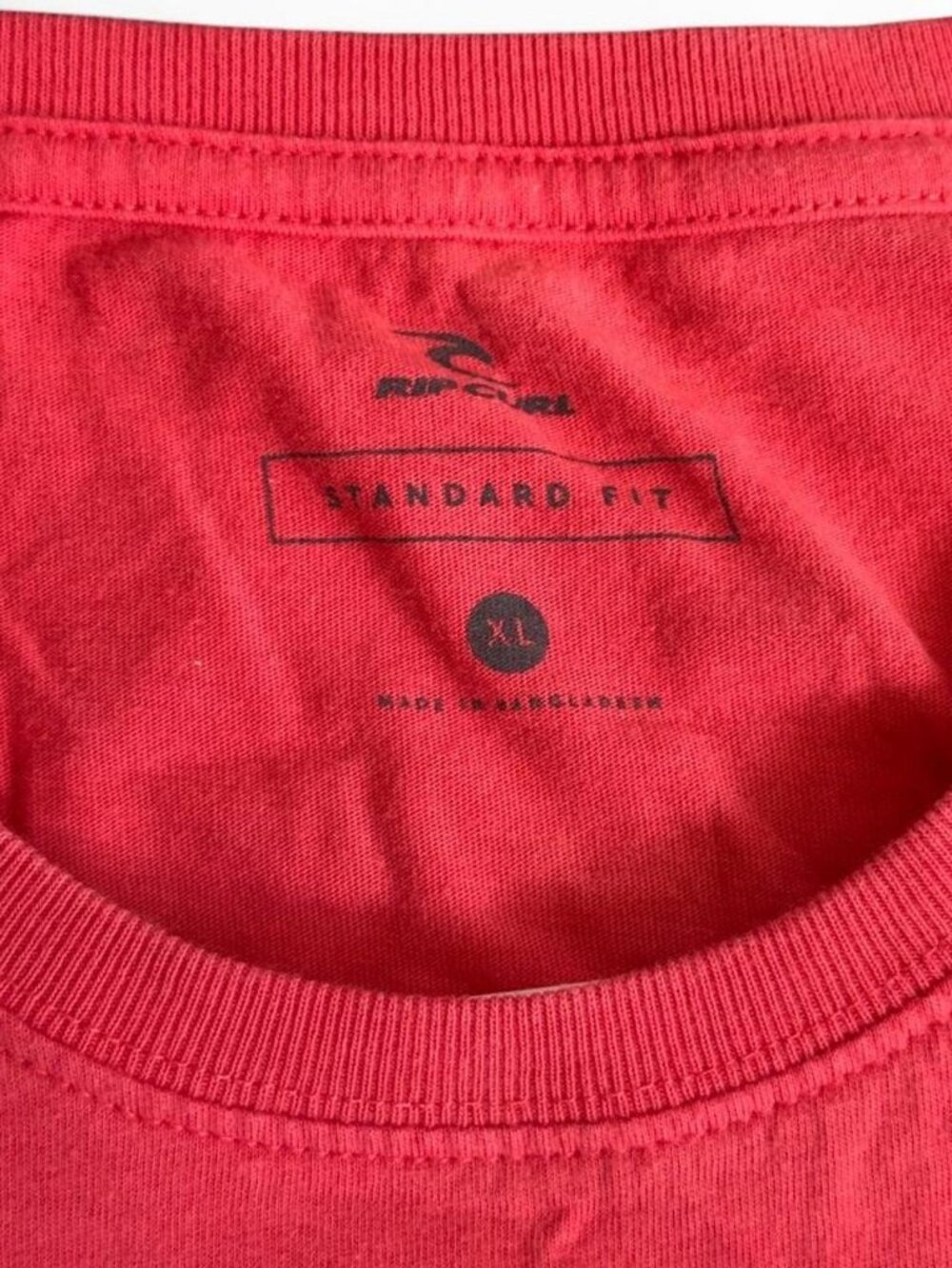 Rip Curl Red Graphic T-Shirt - Picture 2 of 4